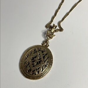 Unique Gold Mirror Pendant Necklace